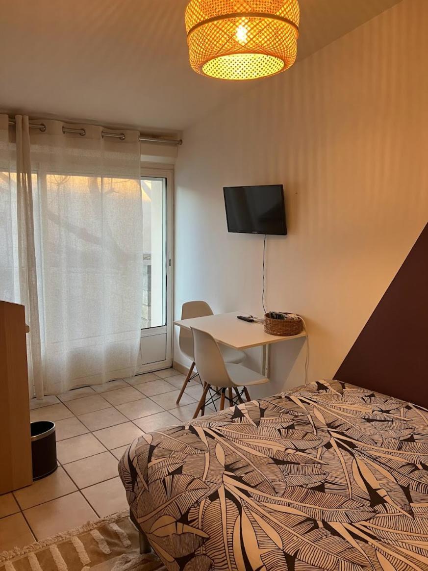 Le Nid Castries - Charmant Logement Complet Et Equipe Centre Castries Proche Montpellier Exterior foto